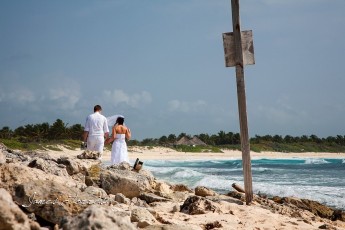 901387_602524199758493_1454678897_o