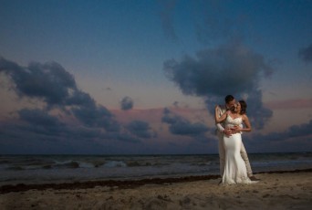 lisa-ryon-tulum-wedding-akiin-beach-club-04-61